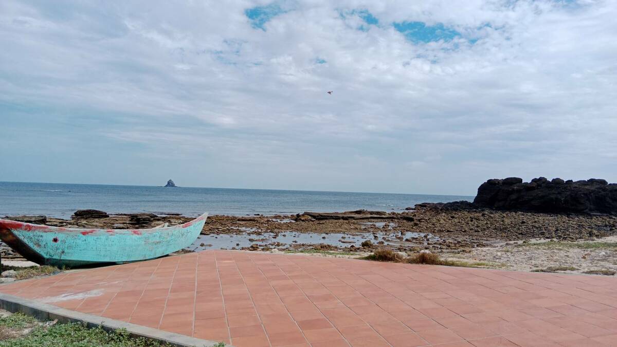 東嶼坪海岸充滿寧靜氛圍。 圖:孫家銘攝